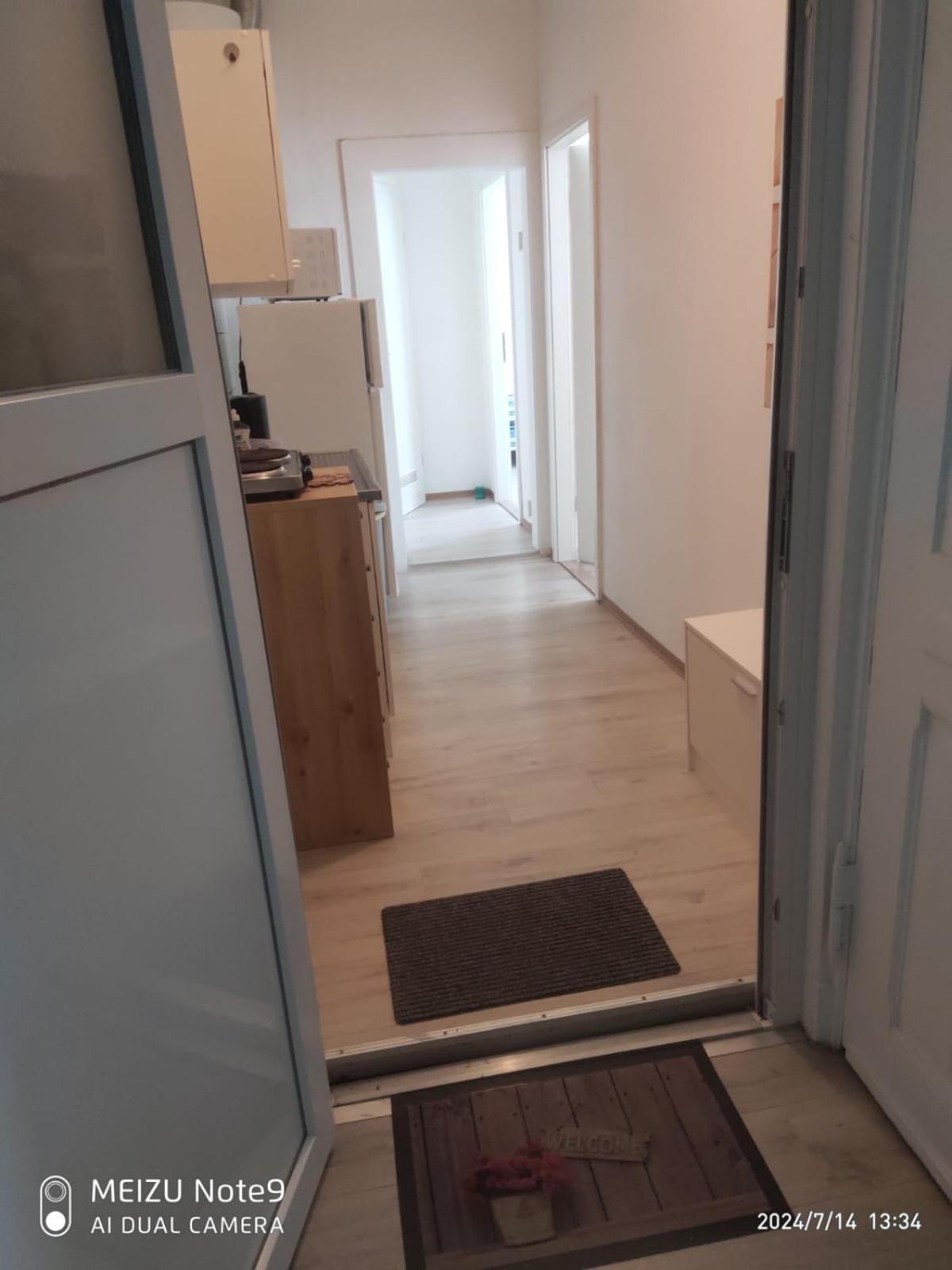 שוורין Familienappartement In Zentrum מראה חיצוני תמונה